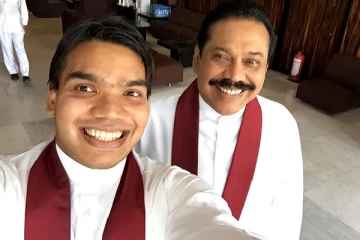 மகிந்தவுக்கு பிரதமர் பதவி - தீவிர கலந்துரையாடலில் நாமல்..! சூடுபிடிக்கும் தென்னிலங்கை அரசியல்
