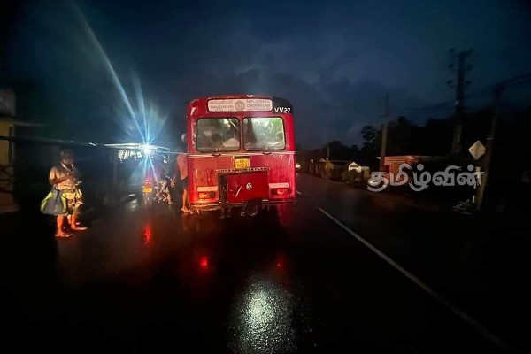வவுனியாவிலிருந்து பாதுகாப்பற்ற பயணம்! விடுக்கப்பட்டுள்ள கோரிக்கை (PHOTOS) | Srilanka Goverment Bus Service Compline
