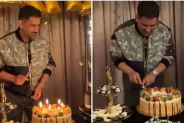 எனது பந்தில் தோனியை அவுட் செய்ததை கௌரவமாக நினைக்கிறேன் - ஸ்ரீசாந்த்..!