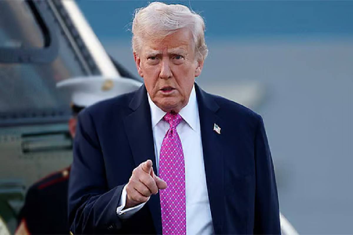 அமெரிக்க கடற்படைக்கு ட்ரம்பின் கடும் உத்தரவு ; ஹோர்முஸ் நீரிணையில் படகுகளுக்கு காத்திருக்கும் ஆபத்து | Trump Orders To Shoot Down Boats In Hormuz Strait