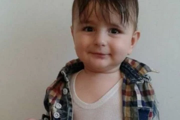 நார்வே கடற்கரையில் ஒதுங்கிய குழந்தையின்  சடலம்; நெஞ்சை உலுக்கும் பின்னனி