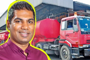 "..ඉදිරි දිනවල පෝලිම්වල රැඳී සිටින්න එපා..! ඉන්ධන නිකුත් කරන්නේ අත්යවශ්ය සේවා වලට පමණයි.." බලශක්ති ඇමතිගෙන් විශේෂ දැනුම්දීමක්..!