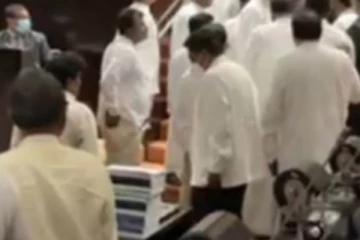ரஞ்சனின் உறுப்புரிமை நீக்கத்தால் நாடாளுமன்றில் வெடித்தது களேபரம்!