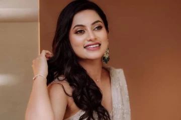 அய்யனார் துணை சீரியல் நடிகைக்கு கிடைத்த விருது.. விஜய் டெலிவிஷன் விருது மேடையில் ஸ்வீட் சர்ப்ரைஸ்