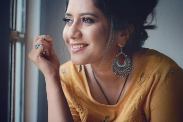 நெருக்கமானவர் மரணம்.. விஜய் டிவி பிரியங்கா எமோஷ்னல் பதிவு