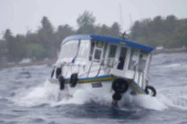 கடல் சீற்றத்தில் சிக்கி காணாமல்போன மீனவர் | Fisherman Missing Being Caught In Rough Kalutara