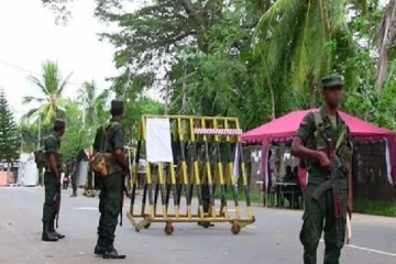 கொக்குவெளி பகுதியில் இராணுவ சோதனைச் சாவடி