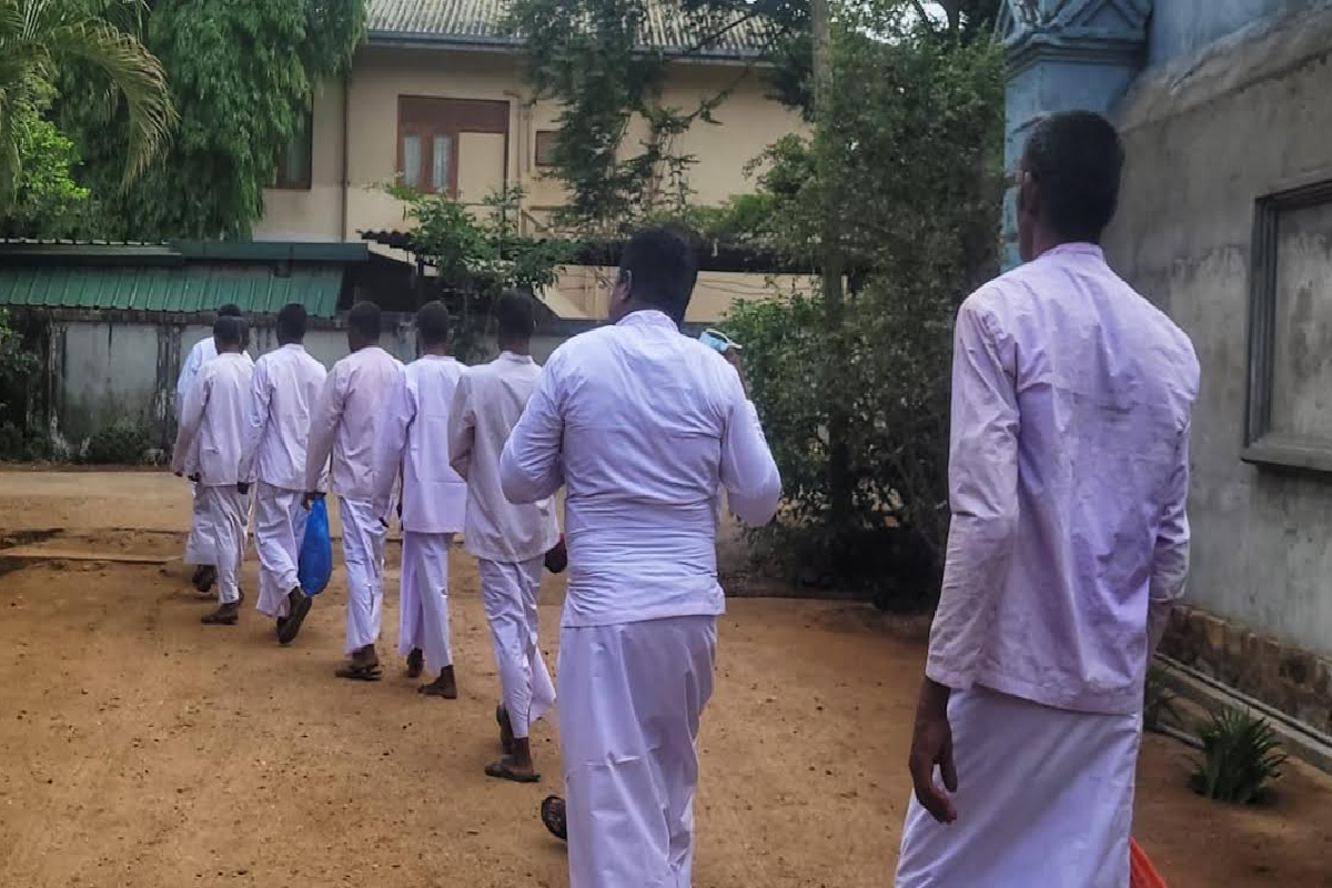 வெசாக் தினத்தில் 61 கைதிகளுக்கு ஜனாதிபதி பொது மன்னிப்பு | President Grants Pardon To 61 Prisoners