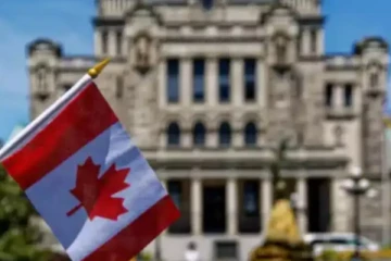 நிதி நெருக்கடி ;10,000 பேரைப் பணி நீக்கம் செய்யும் கனடா