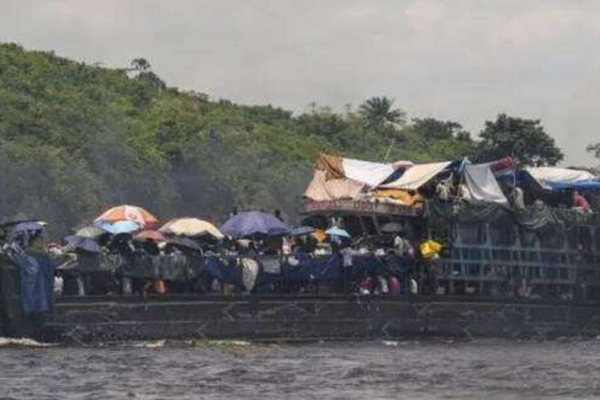 கொங்கோவில் படகு விபத்து ; 86 பேர் உயிரிழப்பு | Boat Accident In Congo 86 Dead