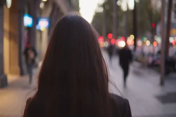 மகளை கிணற்றில் வீசி கொலை செய்த தாய் : பரிதாபமாக உயிரிழந்த நான்கு வயது சிறுமி | Four Year Old Girl Died In The Well