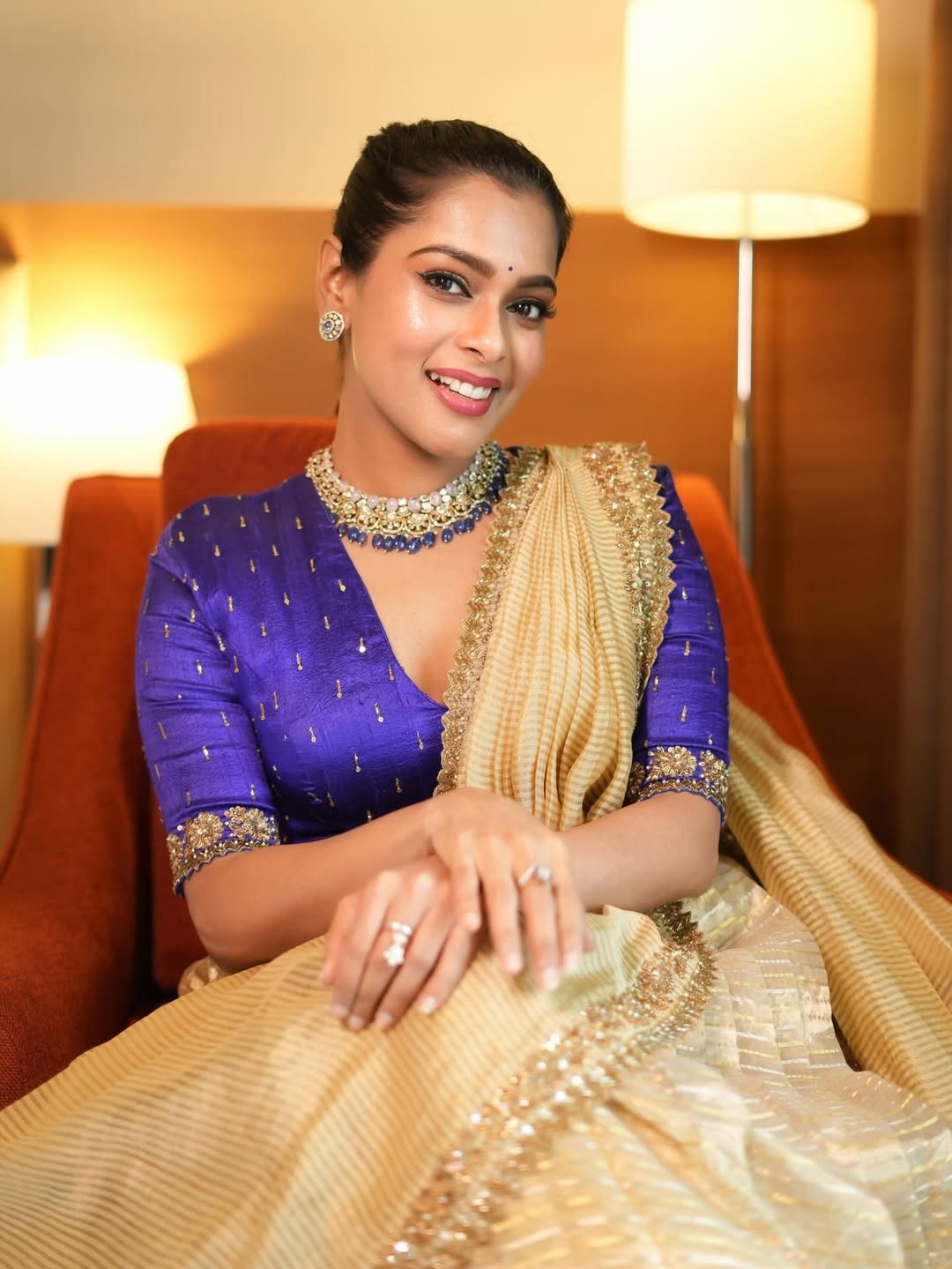 அசத்தலான லுக்கில் தொகுப்பாளினி Kiki விஜய்.. லேட்டஸ்ட் போட்டோஷூட்.. 10 Gallery