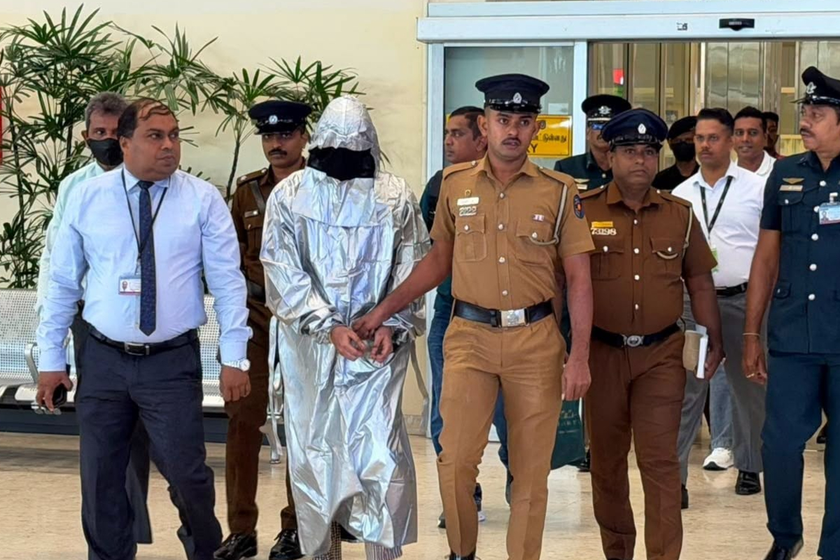 கணேமுல்ல சஞ்சீவ கொலை சதியின் முக்கிய சந்தேகநபர் பலத்த பாதுகாப்புடன் நாட்டுக்கு | Summitpura Chatu Brought Back To Sri Lanka Today