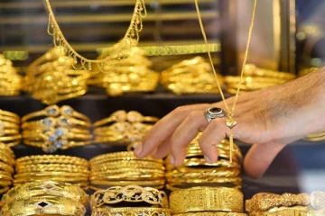 ලංකාවේ රන් මිල අද යළි පහළට.