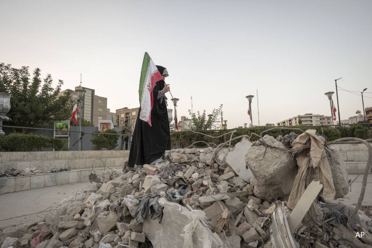 போர் இழப்புக்கு ஈடு செய்யப்பட வேண்டும்... அமெரிக்காவிடம் மீண்டும் நிபந்தனை வைக்கும் ஈரான் | Iran Says War Loss Compensated