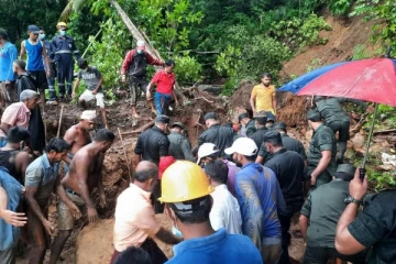 கேகாலையில் ஏற்பட்ட பாரிய அனர்த்தம் - ஒரே குடும்பத்தை சேர்ந்த 4 பேர் பலி