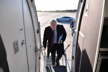 மோசமடையும் நிலைமை.. இந்திய பயணத்தை ரத்து செய்தார் பிரித்தானியா பிரதமர் போரிஸ்! என்ன காரணம்?