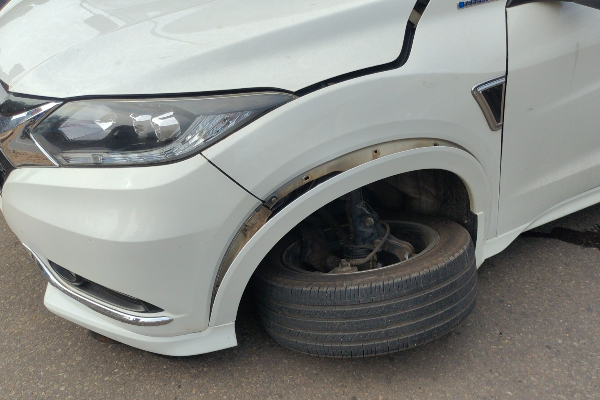 கிளிநொச்சி ஏ 9 வீதியில் ஏற்பட்ட விபத்து (Video) | Accident On The Kilinochchi A9 Road