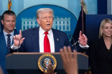 චීන තීරු බදු ගිවිසුම ගැන ට්‍රම්ප් ගත් තීරණය