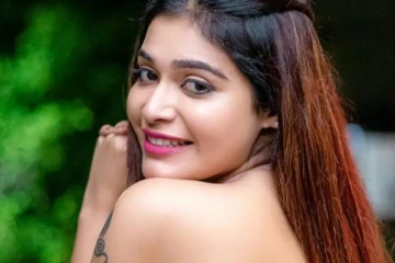 இதுக்கு தானம்மா அதெல்லாம் பண்ண? தர்ஷா குப்தாக்கு அடித்த லக்..