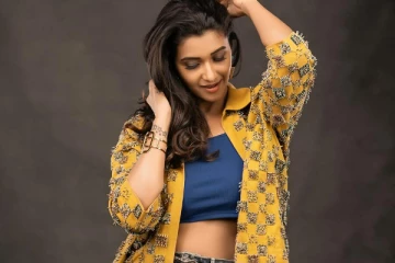 மாடர்ன் உடையில் பிரியா பவானி ஷங்கரின் லேட்டஸ்ட் போட்டோஷூட்