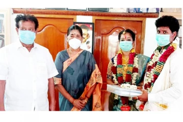 திருமணம் முடிந்த கையோடு புதுமணத் தம்பதி செய்த நெகிழ்ச்சி செயல்! குவியும் பாராட்டு: வைரலாகும் புகைப்படம்