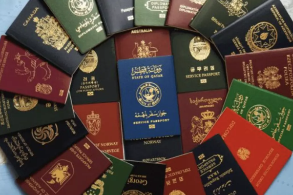 2026ஆம் ஆண்டுக்கான உலகின் சக்திவாய்ந்த பாஸ்போர்ட் பட்டியல்: முதலிடம் யாருக்கு? | Singapore Top In 2026 World Most Powerful Passport