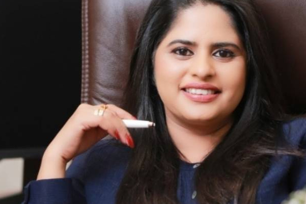 சிறைச்சாலையில் இருந்து வெளியேறிய திலினி பிரியமாலி! | Thilini Priyamali Is Out Of Prison Financial Fraud