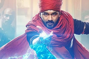 தமிழ் சினிமாவின் முதல் சூப்பர்ஹீரோ படம்! 'வீரன்' பட ட்ரெய்லர்