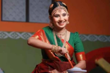 அழகிய புடவையில் இலங்கை பிரபலம் பிக்பாஸ் புகழ் ஜனனியின் அழகிய போட்டோஸ்