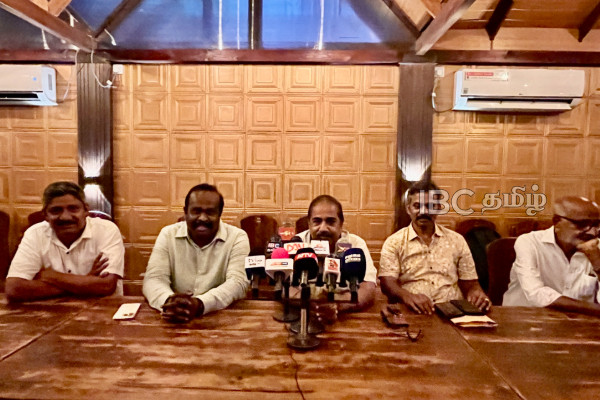 தமிழ்த்தேசிய பேரவையில் இருந்து விலகியதா சங்கு கூட்டணி.... சுரேஸ் வெளியிட்ட அறிவிப்பு | Has Dtna Leave From The Tamil National Council