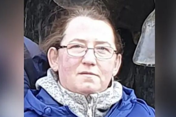 முன்று குழந்தைகளின் தாயை 143 முறை குத்தி கொலை செய்த 13 வயது சிறுமி | Girl Accused Murder Stabbed Victim 143 Times Uk முன்று குழந்தைகளின் தாயை 143 முறை குத்தி கொலை செய்த 13 வயது சிறுமி | Girl Accused Murder Stabbed Victim 143 Times Uk