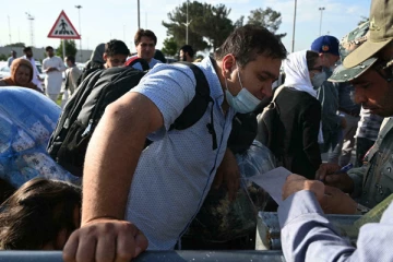 திகிலின் பிடியில் காபூல்... தன் மக்களை வெளியேற்றும் பிரான்ஸ்