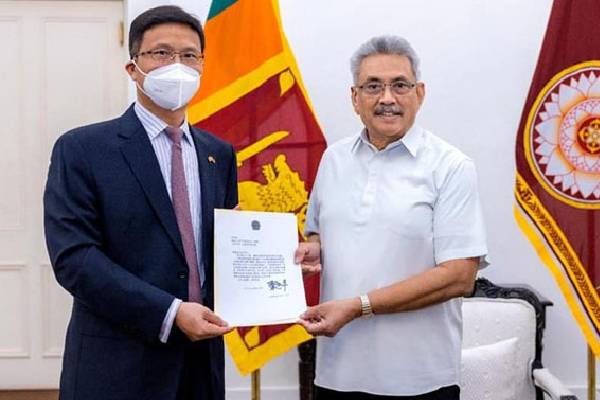 கோட்டாபயவுக்கு  பிறந்த நாள்  பரிசு அனுப்பிய  சீன ஜனாதிபதி | Chinese President Sends Birthday Present To Gota