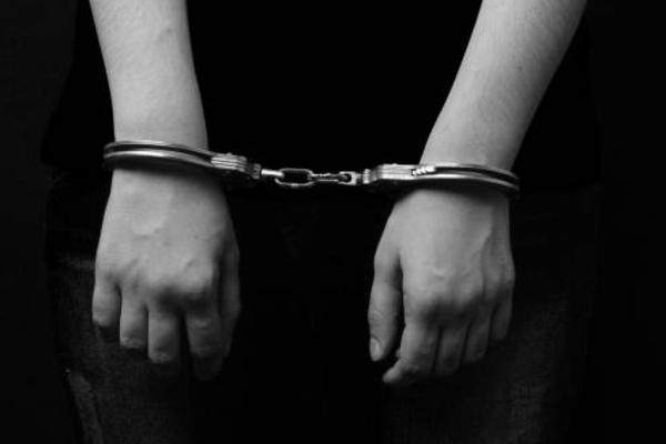 யாழில் பல்கலைக்கழக மாணவன் அதிரடியாக கைது | Jaffna University Student Arrested With Drugs யாழில் பல்கலைக்கழக மாணவன் அதிரடியாக கைது | Jaffna University Student Arrested With Drugs