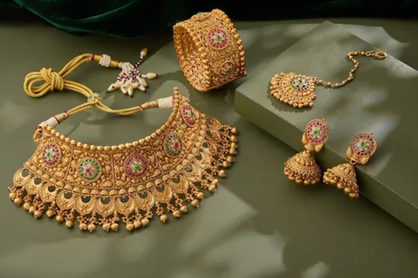 රන් වෙළඳපොල උණුසුම්.. රන් මිල ලක්ෂ 4 සීමාව පනී | Gold Price Close To 4 Lakh Srilanka