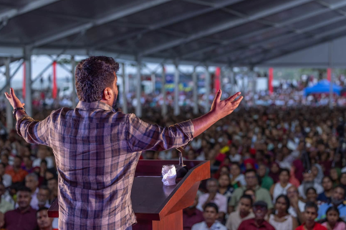 சட்டி சுட்டுவிட்டதென்று அடுப்பை தகர்க்க முனையும் ஈழத்தமிழர் | Eela Tamilar Recent Activity