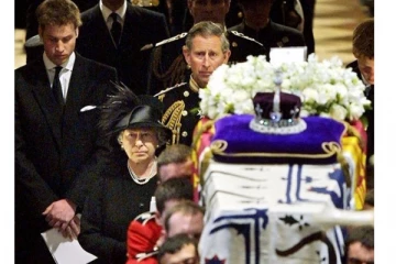 ராணி எலிசபெத் இறுதிச் சடங்கு -  பாதையில் திடீர் மாற்றம் - ஏன்?