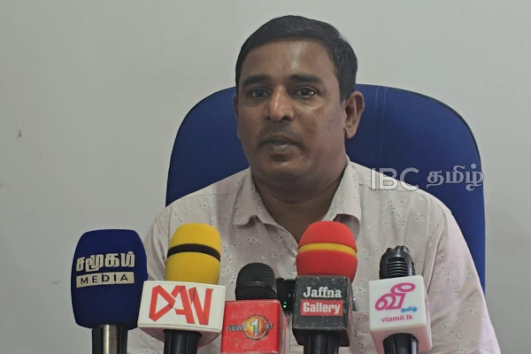 அரச நிவாரண நிதி தொடர்பில் வடக்கில் தொடரும் முறைப்பாடுகள்: றஜீவன் எம்.பி விளக்கம்! | Rajeewan Mp About Disaster அரச நிவாரண நிதி தொடர்பில் வடக்கில் தொடரும் முறைப்பாடுகள்: றஜீவன் எம்.பி விளக்கம்! | Rajeewan Mp About Disaster