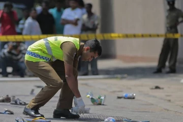 கொழும்பில் அப்பாவி பொது மக்களை சுட்டுக் கொலைசெய்த பொலிஸார்