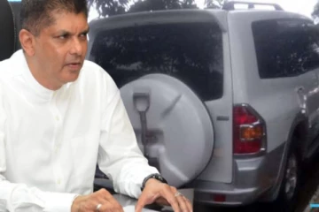 லொஹான் ரத்வத்தவின் மற்றுமொரு வாகனம் சிக்கியது!