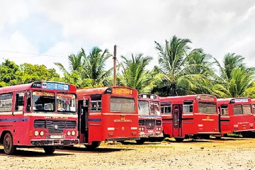 ලංගමයට අයත් ඩිපෝ 107 ක බස්වලට දැවැන්ත අර්බුදයක් - බස් රථ රැසක් නවතී