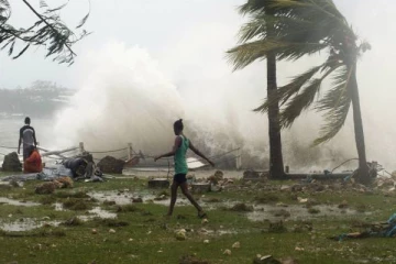 வெளிநாடொன்றில் ஏற்பட்ட மிகவும் சக்திவாய்ந்த நிலநடுக்கம்! சுனாமி எச்சரிக்கை