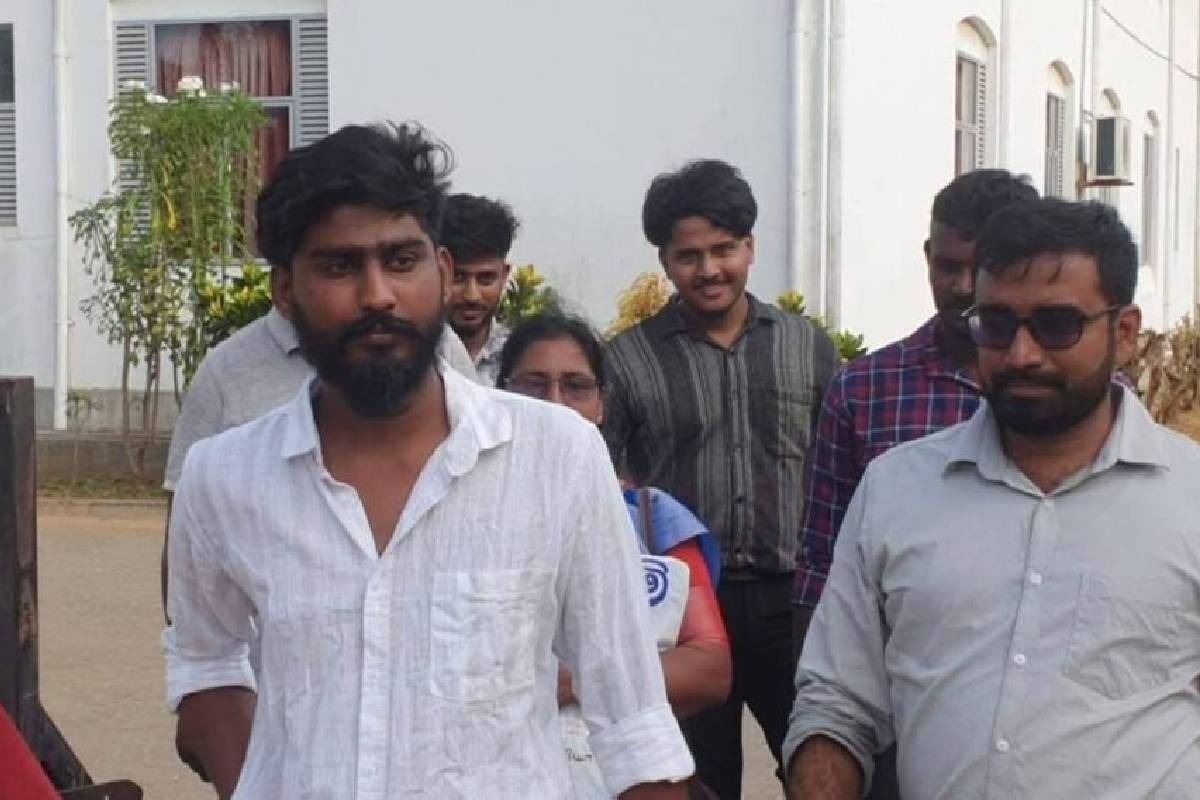 60,000 ஜேவிபி உறுப்பினர்கள் - பல இலட்சம் தமிழ்மக்கள் பாதிக்கப்பட்ட PTA வை நீக்க வேண்டும்! சிறீதரன் கோரிக்கை | Prevention Of Terrorism Act Sangeethsan Arrest 60,000 ஜேவிபி உறுப்பினர்கள் - பல இலட்சம் தமிழ்மக்கள் பாதிக்கப்பட்ட PTA வை நீக்க வேண்டும்! சிறீதரன் கோரிக்கை | Prevention Of Terrorism Act Sangeethsan Arrest