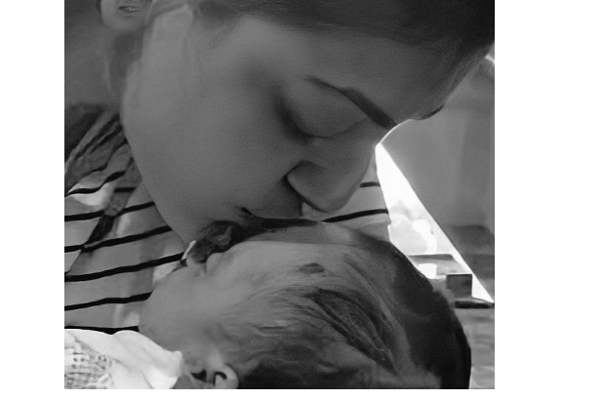 குழந்தை அறிமுகப்படுத்திய காஜல் அகர்வால்.. தாய், மகனின் அழகிய புகைப்படம் | Kajal Aggarwal Revealed Her Son Picture