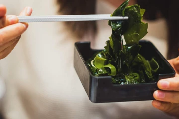 கடல் பாசியை அடிக்கடி உணவில் சேர்த்து கொண்டால் கிடைக்கும் அதிசய நன்மைகள் என்ன தெரியுமா?