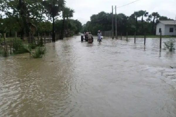 உடன் தொடர்பு கொள்ளவும் : விடுக்கப்பட்ட அவசர எச்சரிக்கை | Titva Cyclone Warning Update Srilanka உடன் தொடர்பு கொள்ளவும் : விடுக்கப்பட்ட அவசர எச்சரிக்கை | Titva Cyclone Warning Update Srilanka