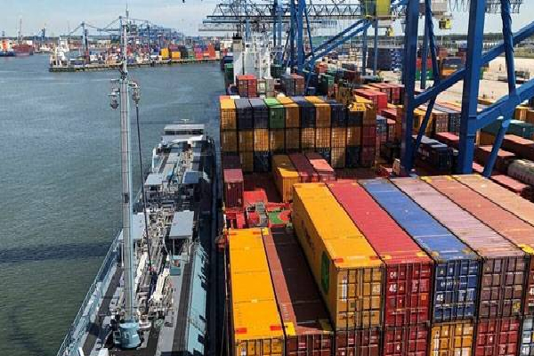 இறக்குமதி பொருட்களின் கட்டுப்பாடுகளை தளர்த்த முடிவு | Decision To Ease Restrictions On Import Goods