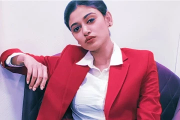 திருமணம் பற்றி ஓவியா எடுத்த அதிர்ச்சி முடிவு! ஏன் என் உயிரை எடுக்குறீங்க..