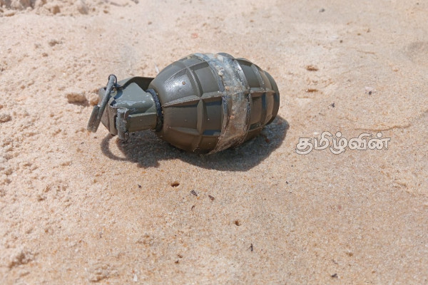 யாழ்.வடமராட்சியில் கைக்குண்டு மீட்பு...! | Jaffna Hand Grenade Recovery